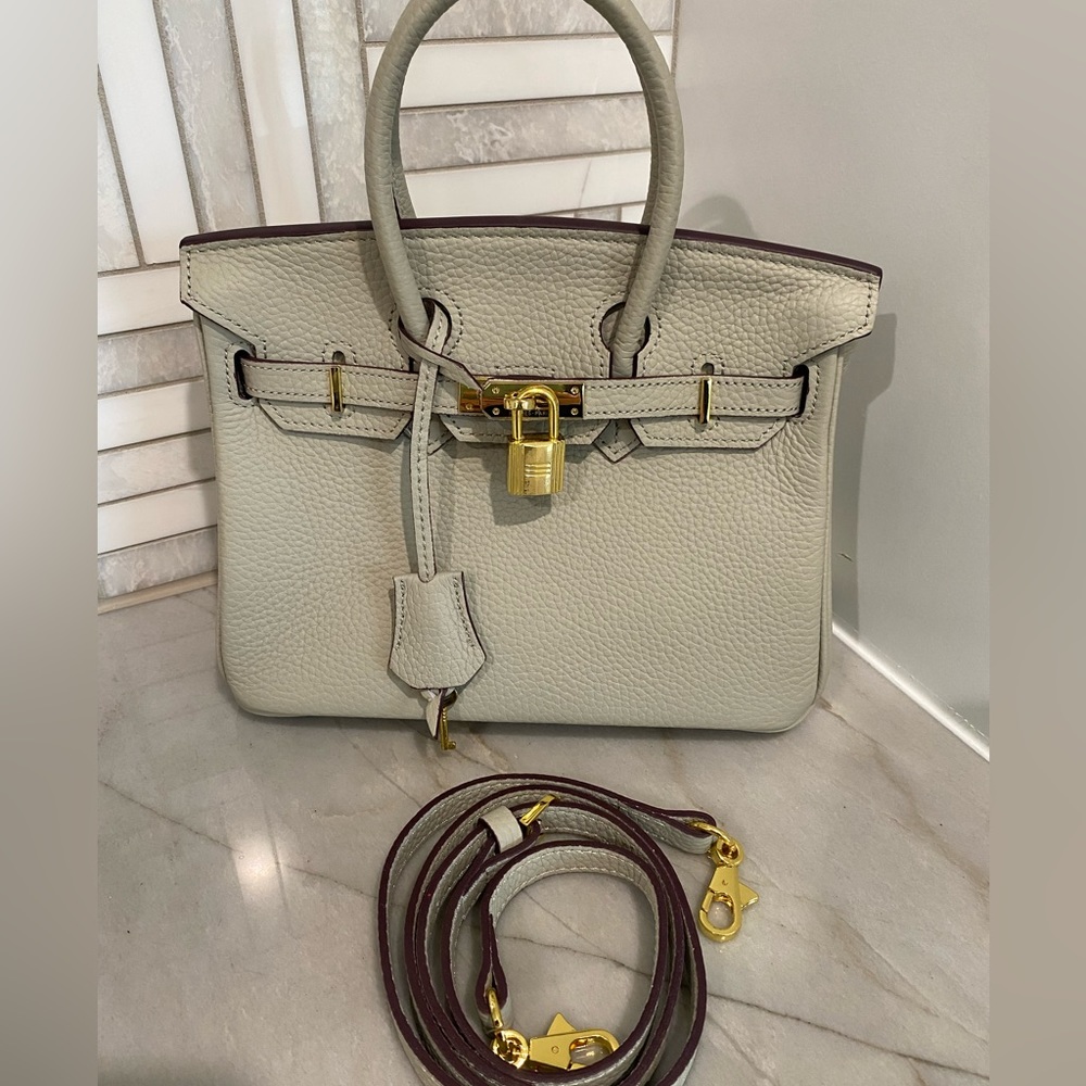 Women’s mini shoulder/handle bag